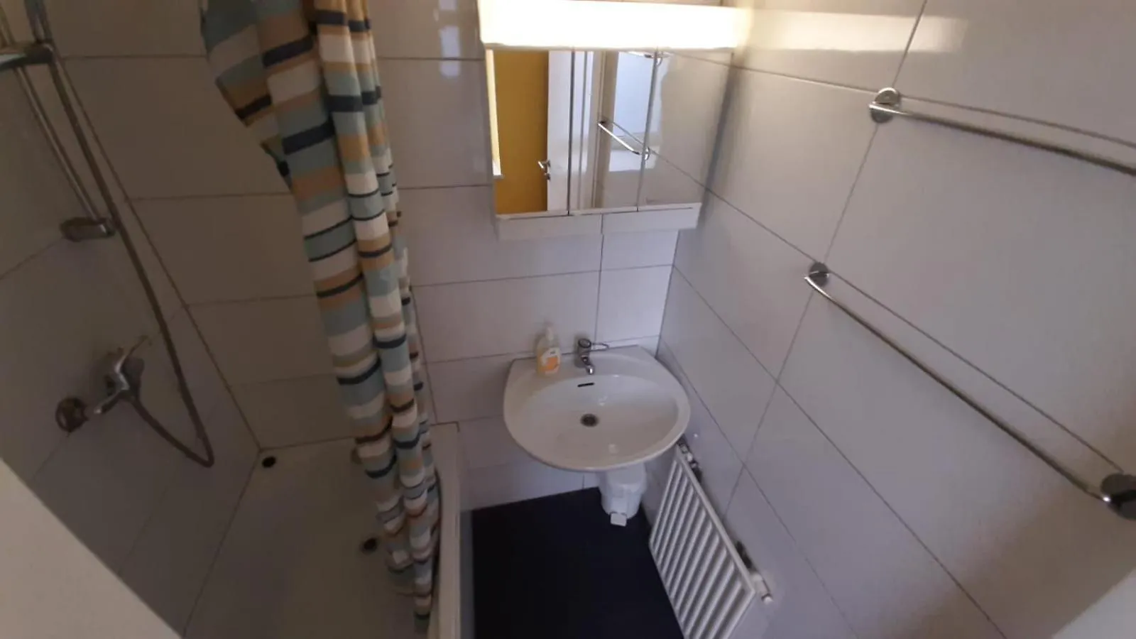 Monterooms Vienna Schoenbrunn 10 Minutes To Downtown Homestay