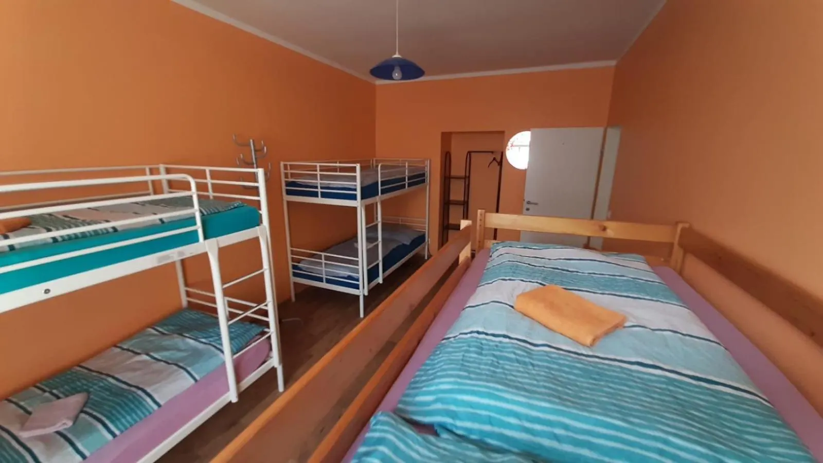 Monterooms Vienna Schoenbrunn 10 Minutes To Downtown Homestay