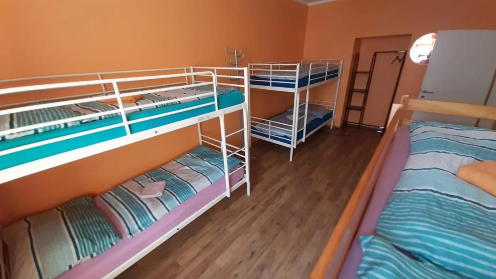 Homestay Monterooms Vienna Schoenbrunn 10 Minutes To Downtown