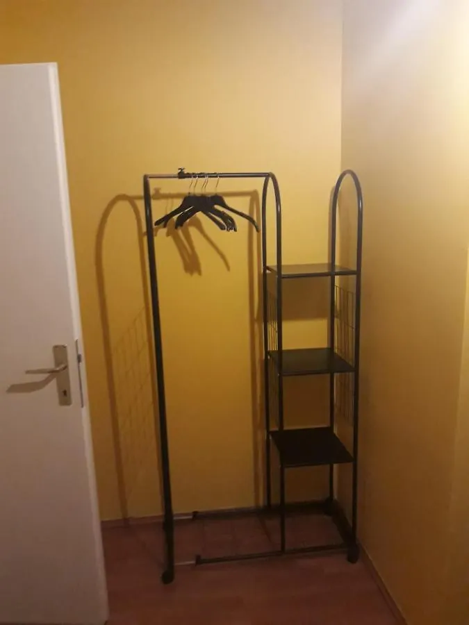 Homestay Monterooms Vienna Schoenbrunn 10 Minutes To Downtown