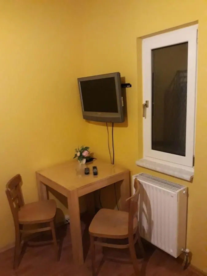 Homestay Monterooms Vienna Schoenbrunn 10 Minutes To Downtown Austria